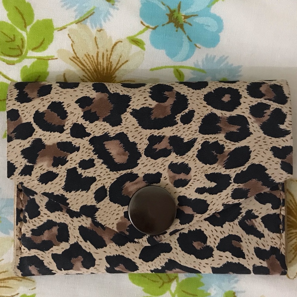 Hand Crafted Genuine Leather Leopard Print Wallet Cardholder